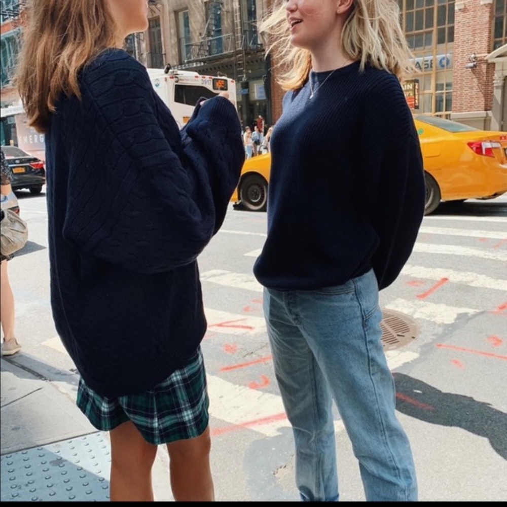 H&M navy blue basic minimalist knit sweater